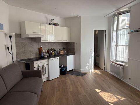   Studio meublé RDC/Paris 9e Appartement - 1 pièce(s) - 23 m²
