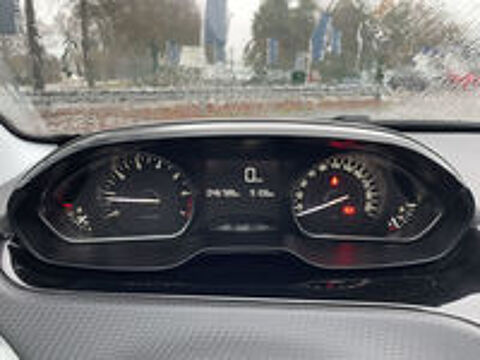 208 5p Signature PureTech 1.2 82 cv 2019 occasion 87280 Limoges