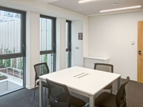 Bureau en espace ouvert &agrave; louer pour 10 personnes &agrave; Paris, Carr&eacute; Monceau 6527 75017 Paris