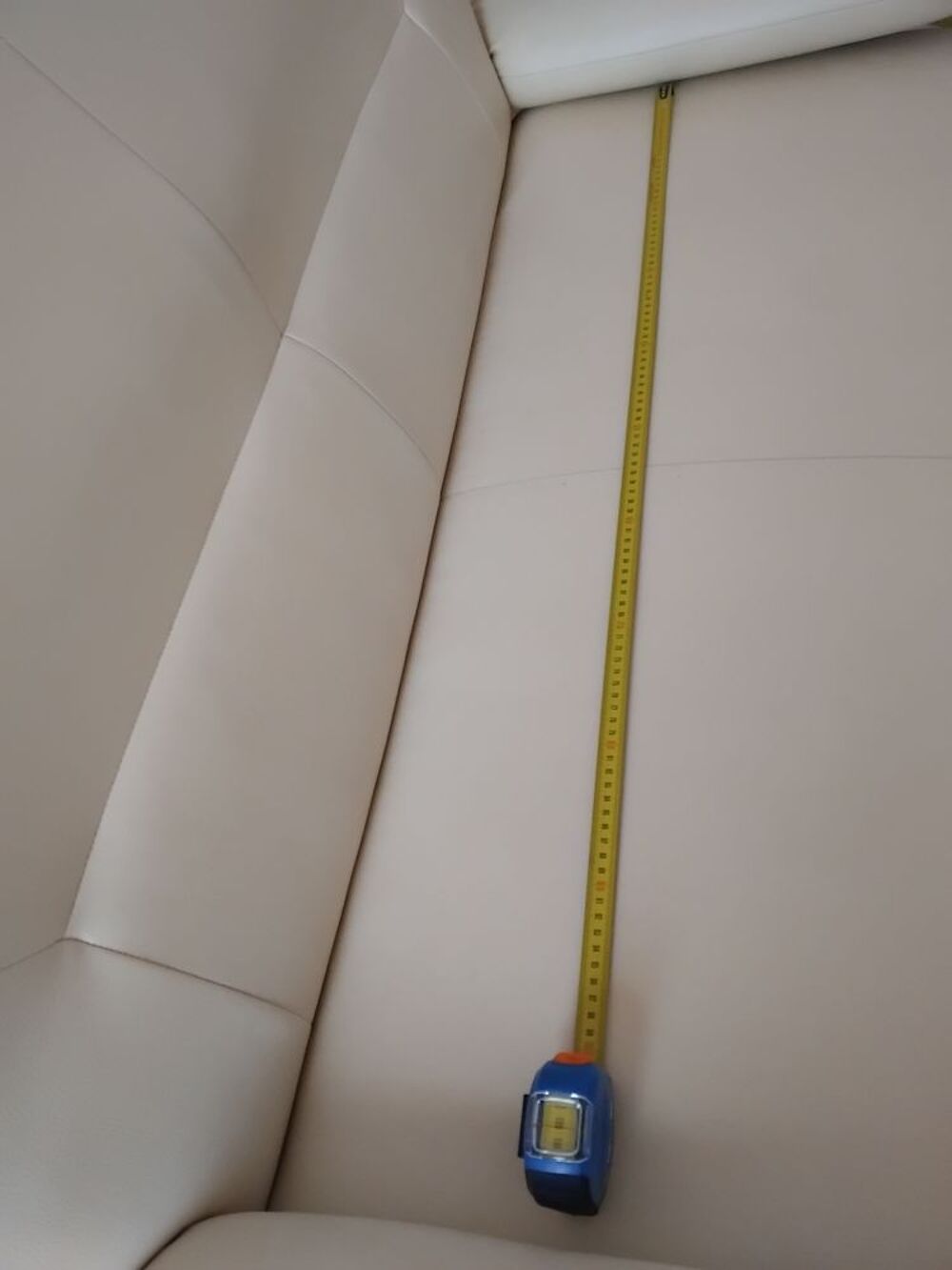 Canap&eacute;s PVC de couleur ivoire Meubles