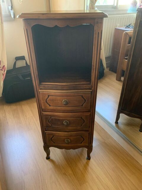 Table de nuit bois 30 Oullins (69)