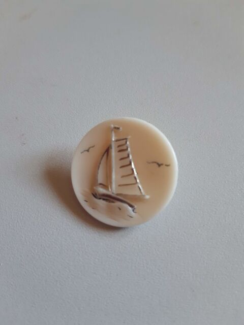 Bouton en porcelaine motif bateau 5 Nieuil-l'Espoir (86)