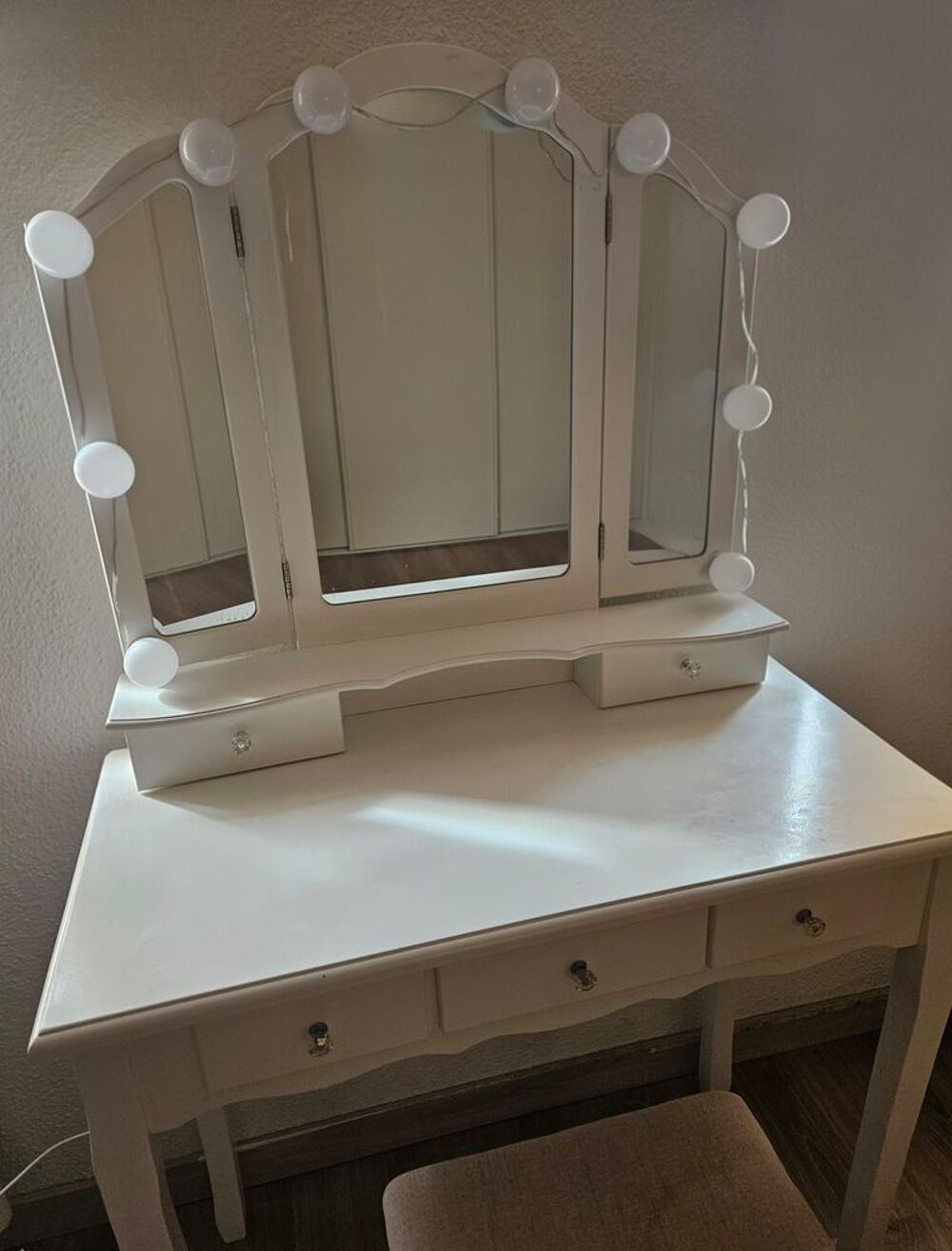 Coiffeuse avec miroir et tabouret Meubles