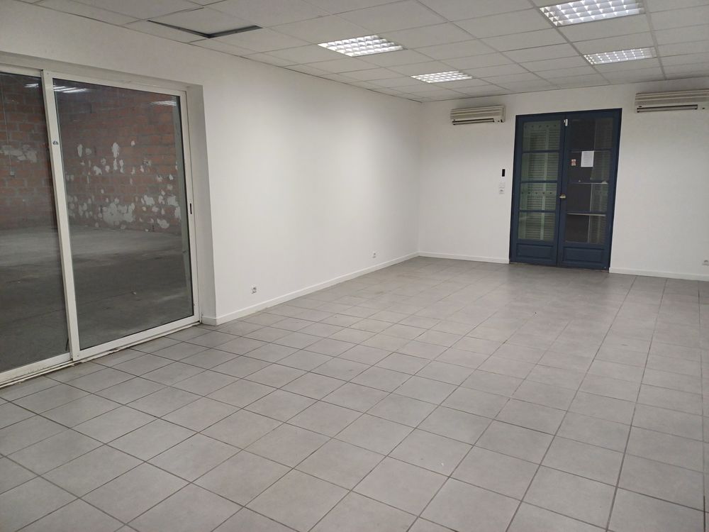 Location Autre Entrepôt d'affaires de 370m² environ la ville aux dames La ville-aux-dames
