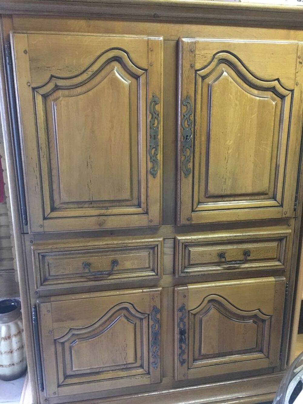 Meuble t&eacute;l&eacute;vision en ch&ecirc;ne Meubles