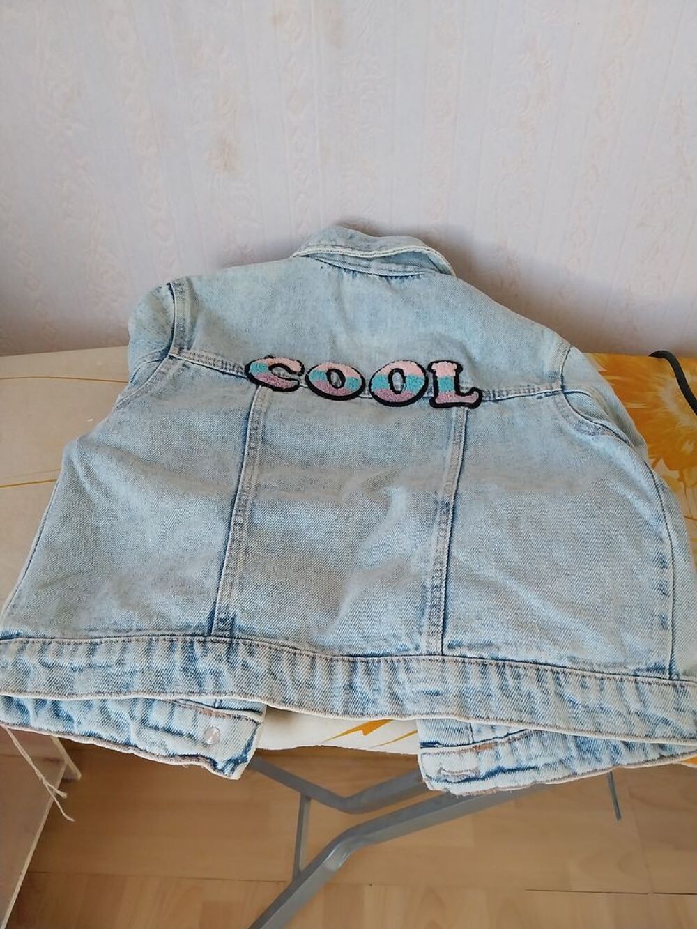 Vend Vtements enfants