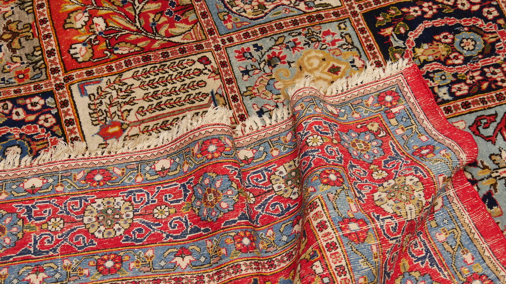 Grand tapis d'orient persan GHOUM 305 x 255
Dcoration
