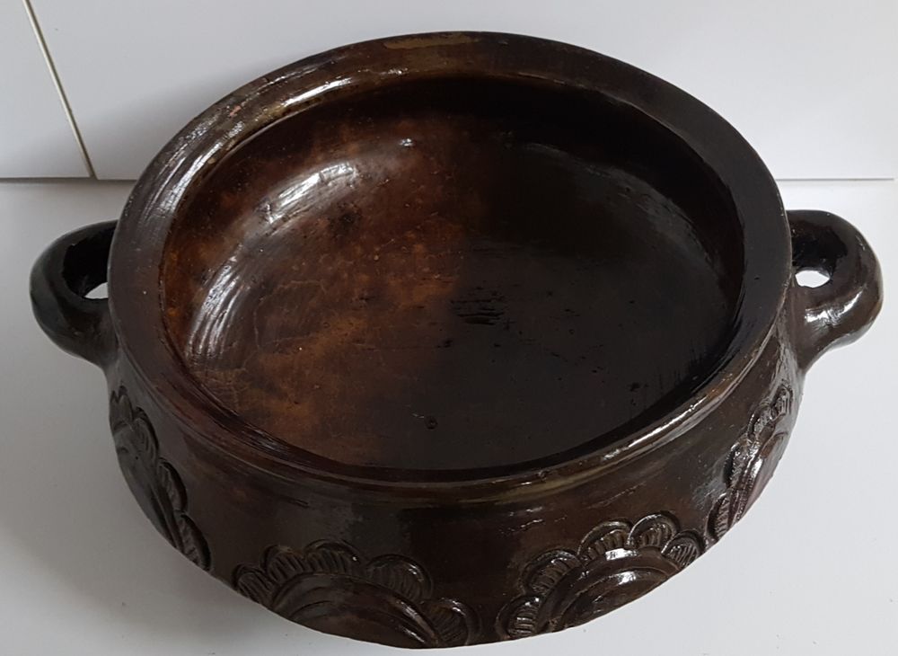 Soupi&egrave;re en poterie Art africain Dcoration