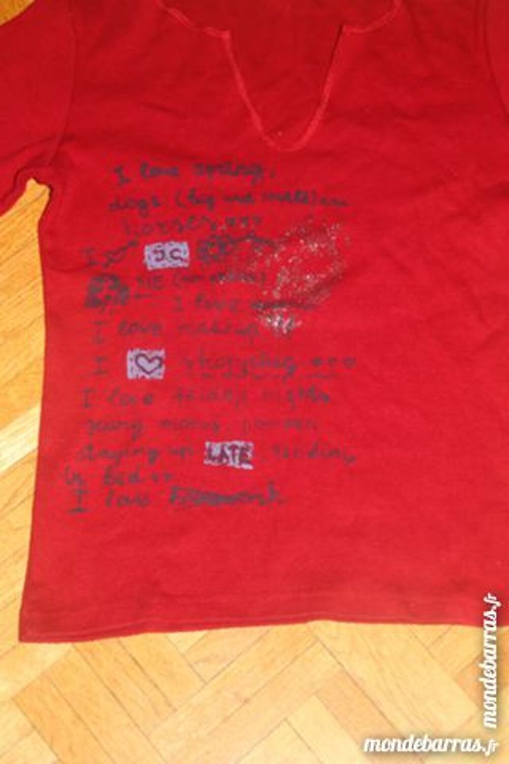 Tee-shirt col V (V11) Vêtements