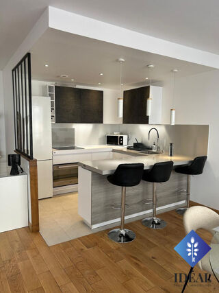  Appartement à louer 3 pièces 94 m²