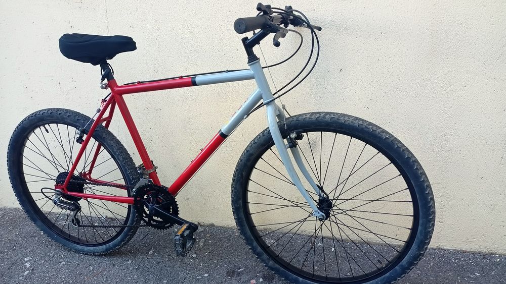 vtt 26 pouces rouge anthracite Vélos