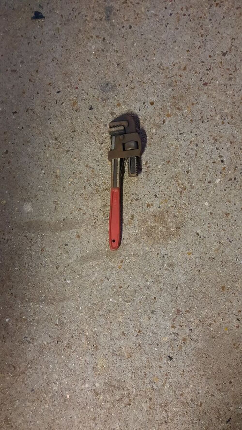 Cl&eacute; &agrave; griffes Bricolage