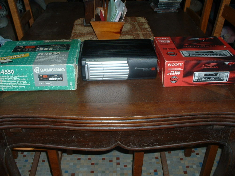 Auto radio + chargeur cd Audio et hifi