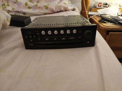 Auto radio 50 Saint-Quentin (02)