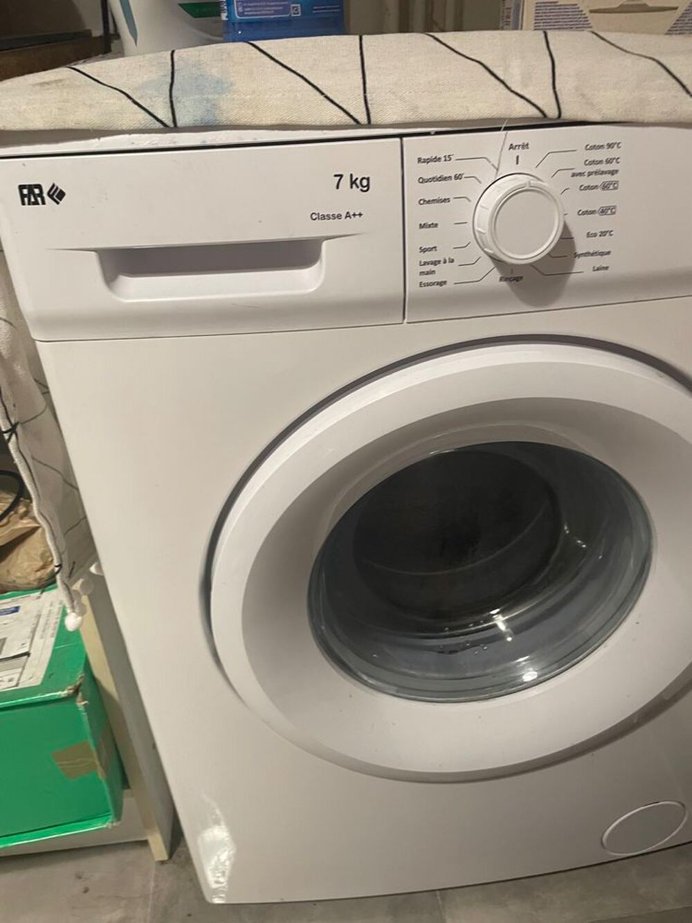 Machine &agrave; laver Meubles