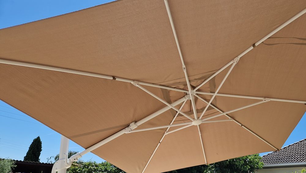 Parasol d&eacute;port&eacute; Hesp&eacute;rides 3x4m Jardin