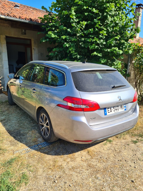 Peugeot 308 SW 1.2 PureTech 130ch S&S EAT6 Allure 2016 occasion Nouaill&eacute;-Maupertuis 86340