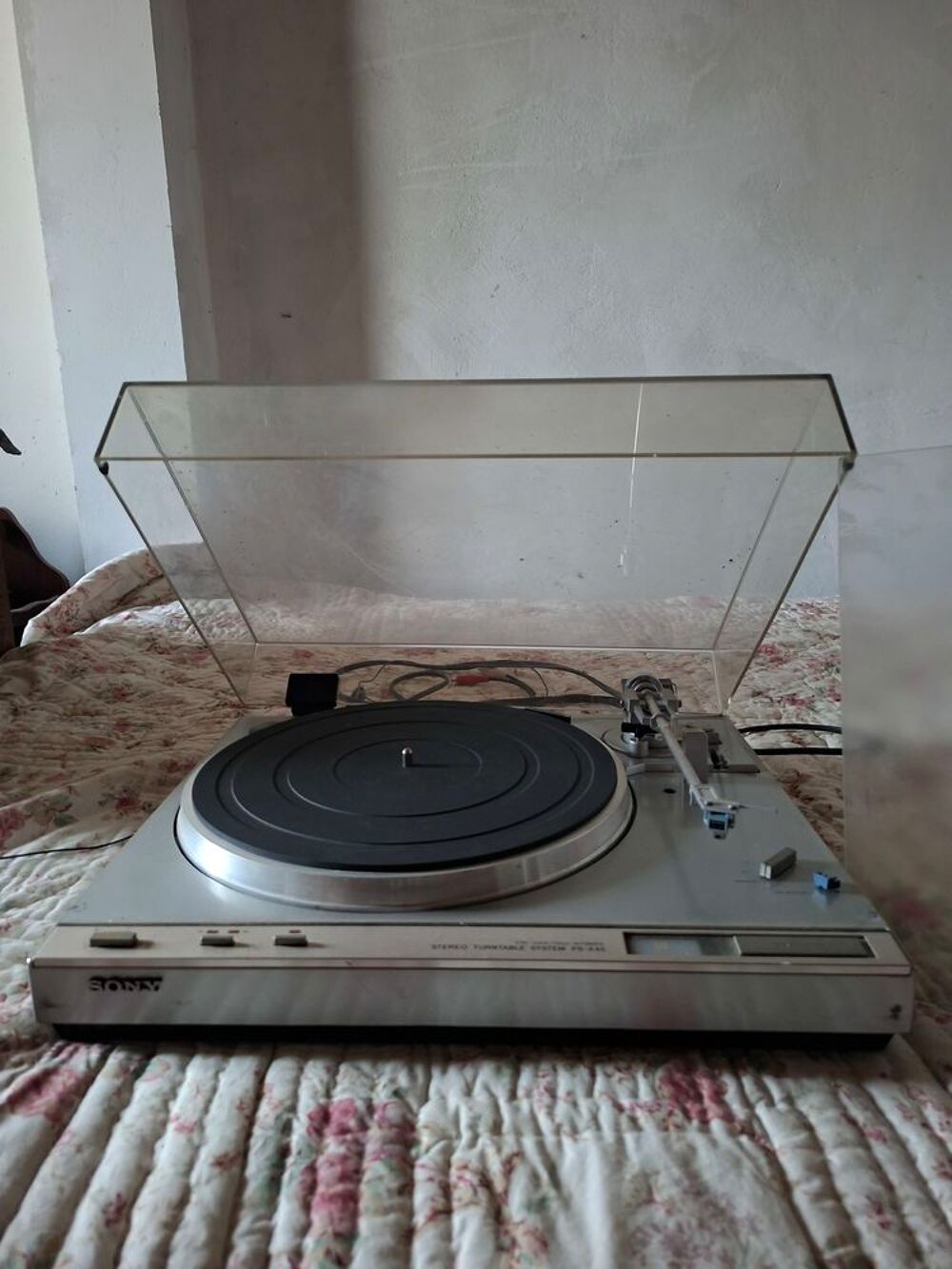 Mat&eacute;riel HIFI SONY complet dont platine et 2 baffles Audio et hifi