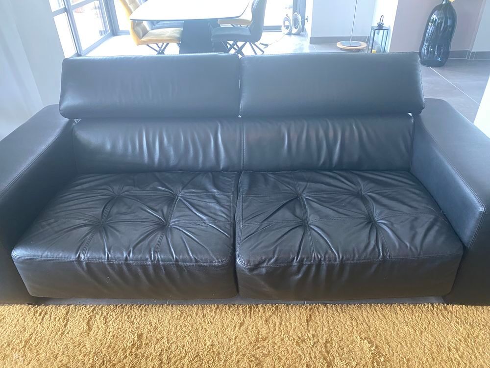 Canap&eacute; en cuir noir de fabrication italienne Meubles