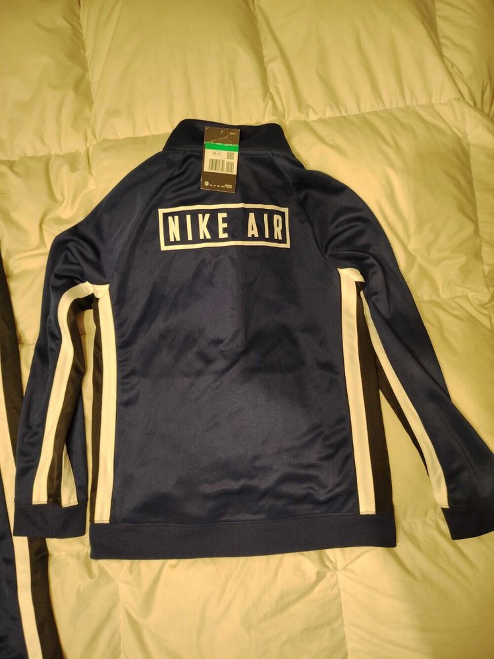 SURV&Ecirc;TEMENT NIKE AIR Vêtements