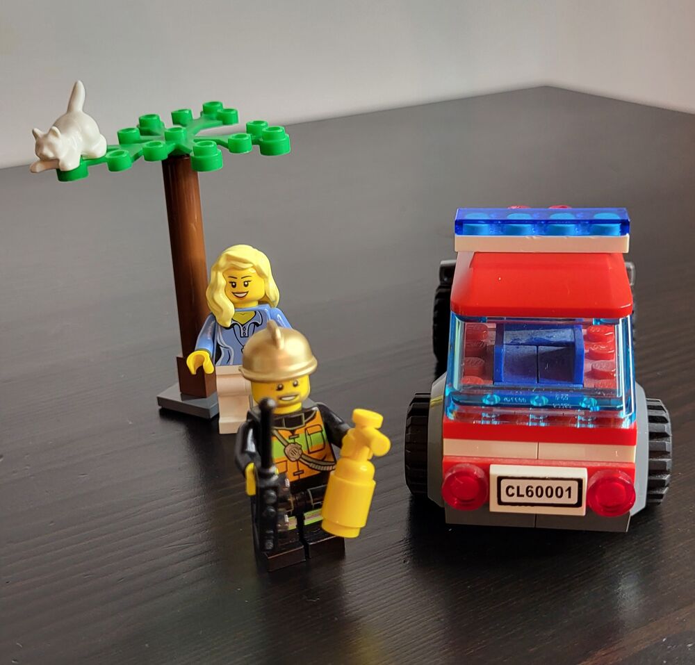 Lego city voiture du chef des pompiers ref 60001 Jeux / jouets