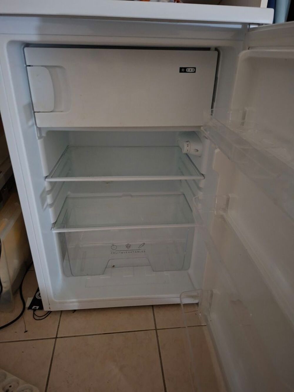 REFRIGERATEUR-COGELATEUR Electroménager