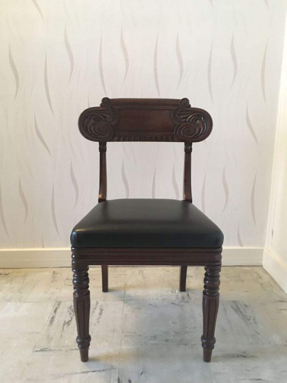 6 Chaises style Louis XVI Meubles