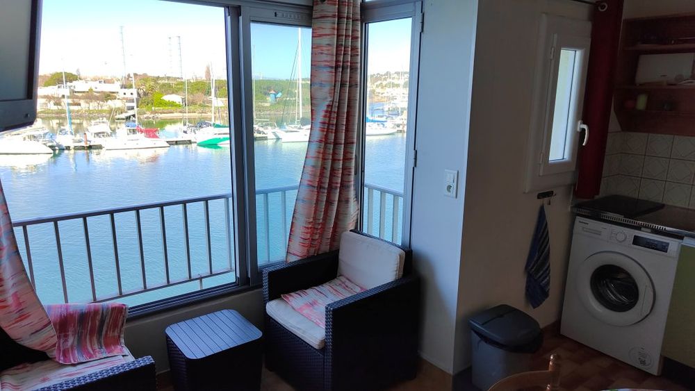 Vente Appartement LE CAP D'AGDE: Situé sur l'île des pêcheurs, vue imprenable PORT ( exposition OUEST ). Appartement 2 pièces. Le cap d agde