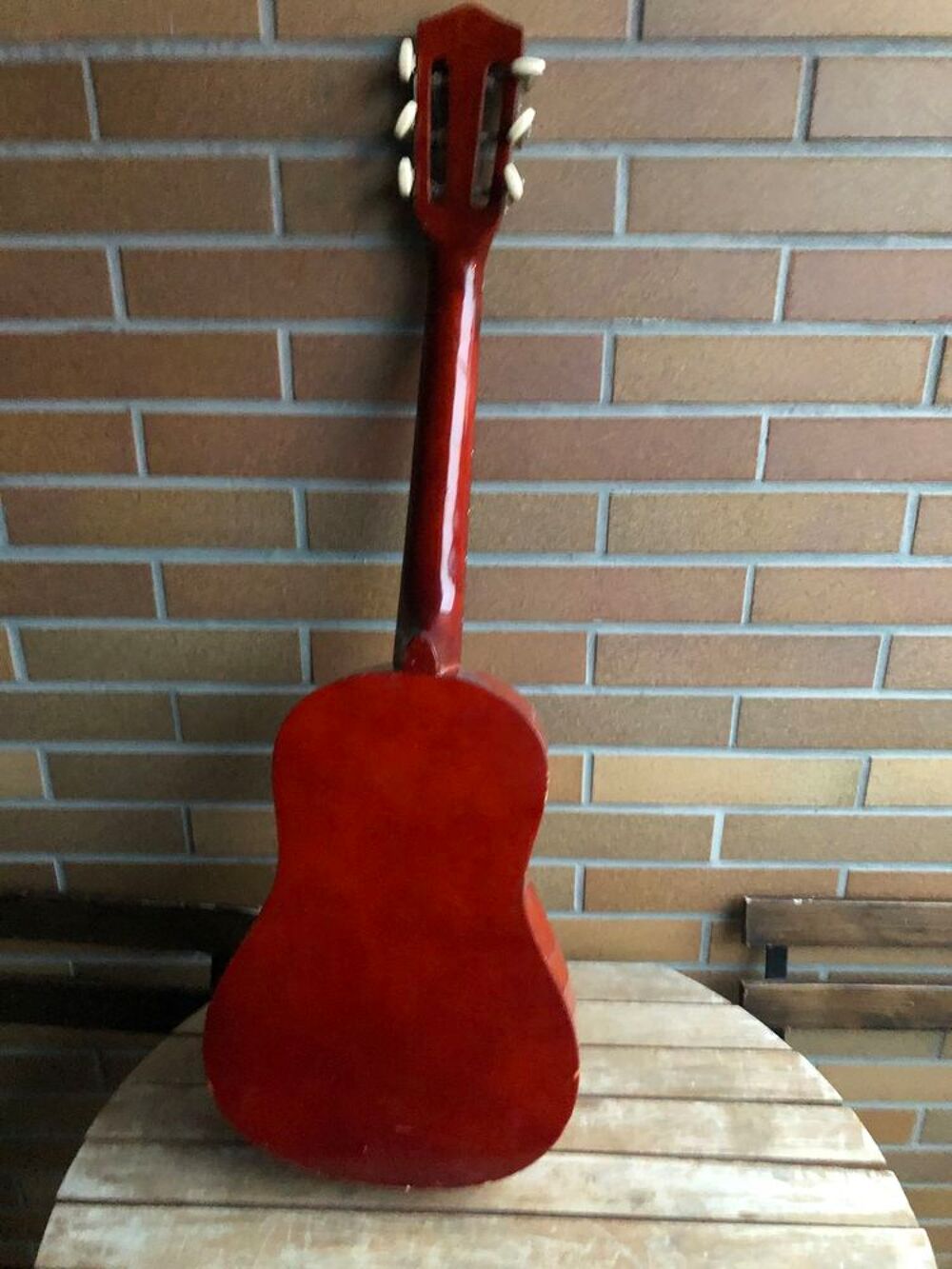 Guitarre en bon &eacute;tat Instruments de musique