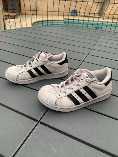Basket enfant garon  \'\'  Adidas  \'\' 6 Saleilles (66)