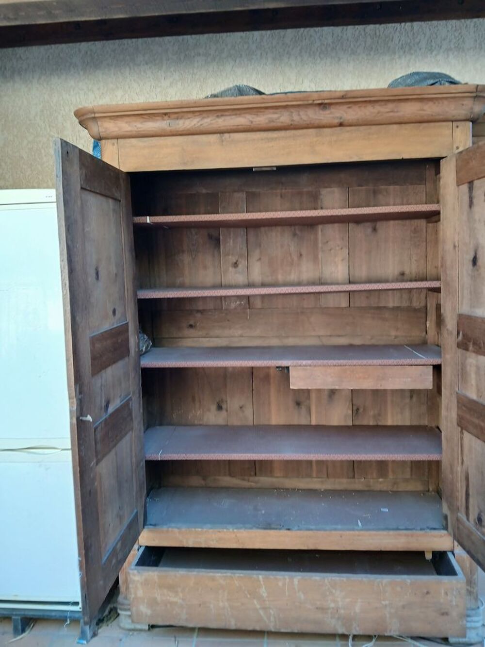 Armoire en bois &agrave; deux portes
Armoire ch&ecirc;ne H 223 P 53 L 156 Meubles
