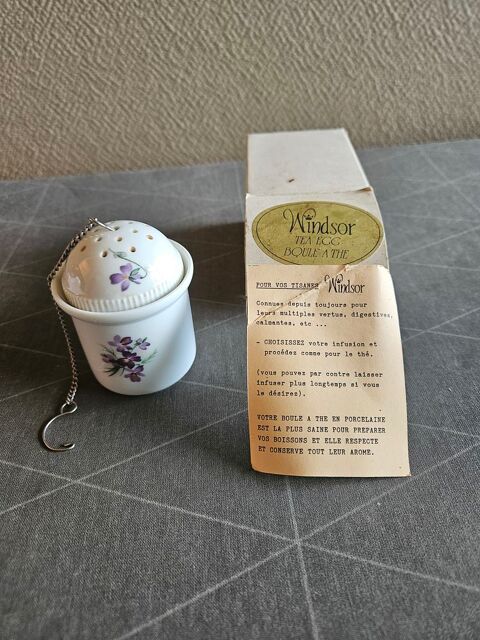 Ancienne boule � th� porcelaine 35 Villars (42)