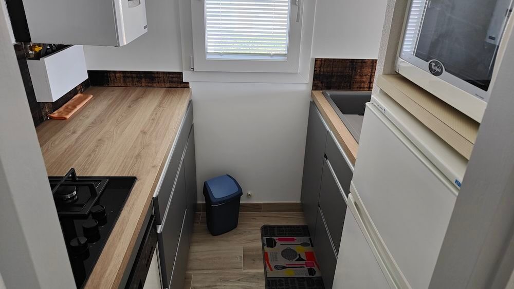 Vente Appartement LE CAP D'AGDE : Secteur Avant Port, à 100 mètre de la plagette, (vue mer), appartement T3 + cellier, traversant et entièrement rénové Le cap d agde
