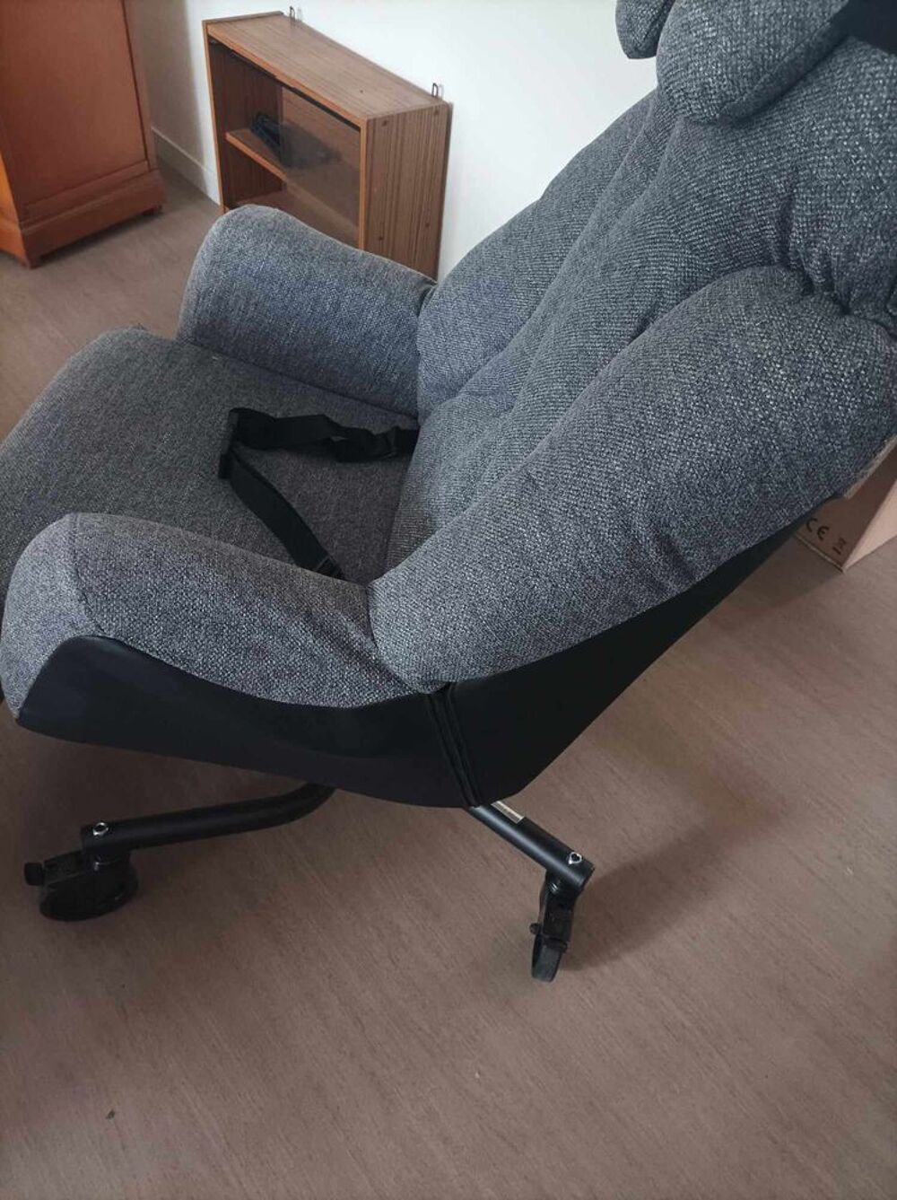 Fauteuil m&eacute;dicalis&eacute; Meubles