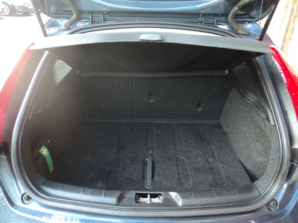 V40 T2 122 Geartronic 6 Inscription 2018 occasion 78610 Le Perray-en-Yvelines