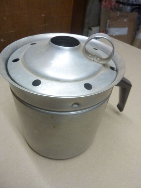 Cafeti�re renversable et pot � lait 20 Saint-M�dard-en-Jalles (33)