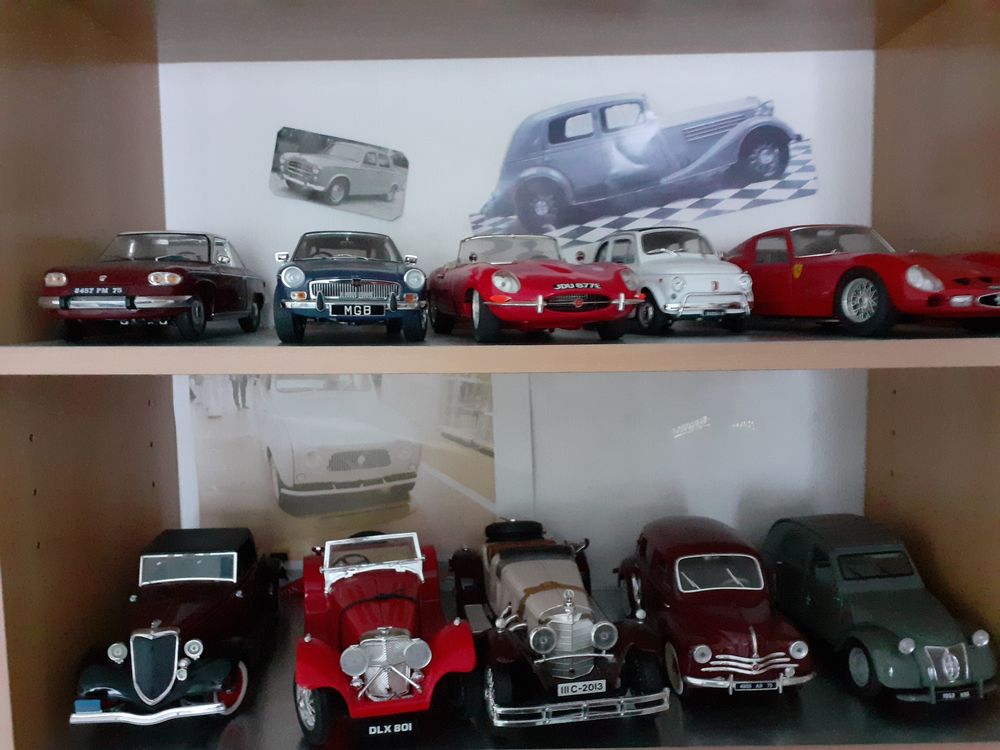 collection voitures miniature 