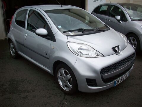 Peugeot 107 1.0 12v Black & Silver 5p