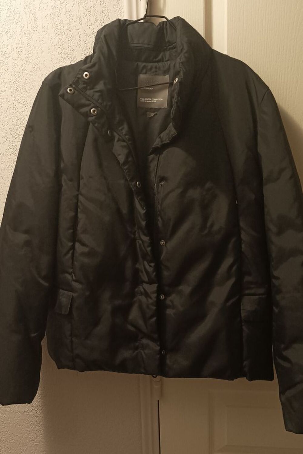 Blouson femme neuf. Vêtements