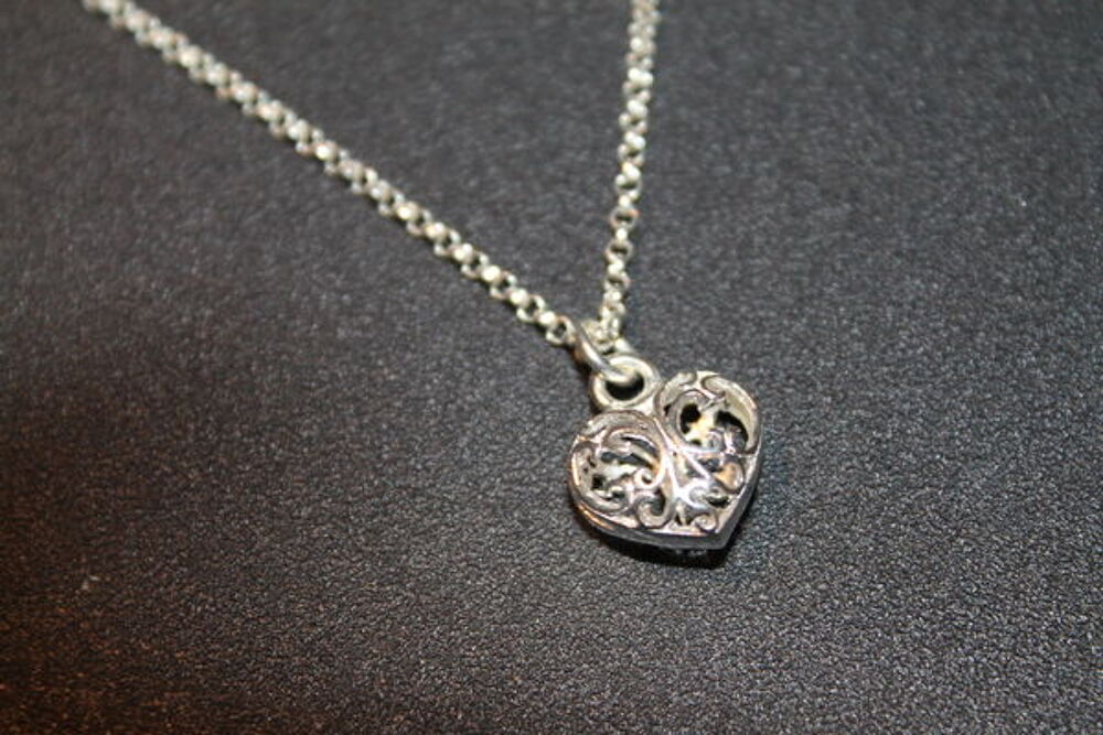 Collier coeur d'ajour Bijoux et montres