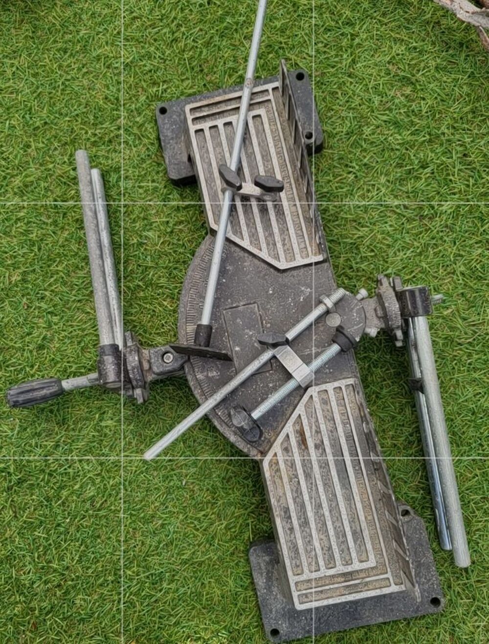 Scie &agrave; onglets Bricolage