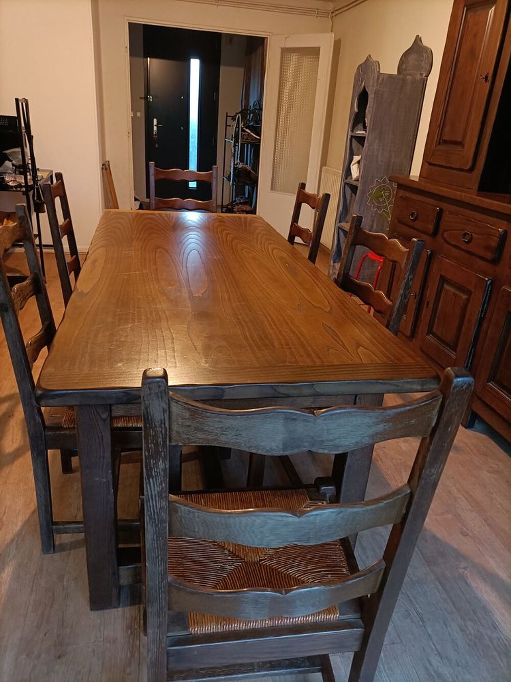 Salle &agrave; manger compl&egrave;te en ch&ecirc;ne prendre sur place Meubles