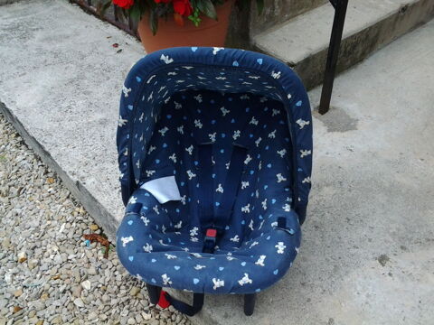 Vend landau poussette maxy cozy et siege auto 150 Longueville (77)