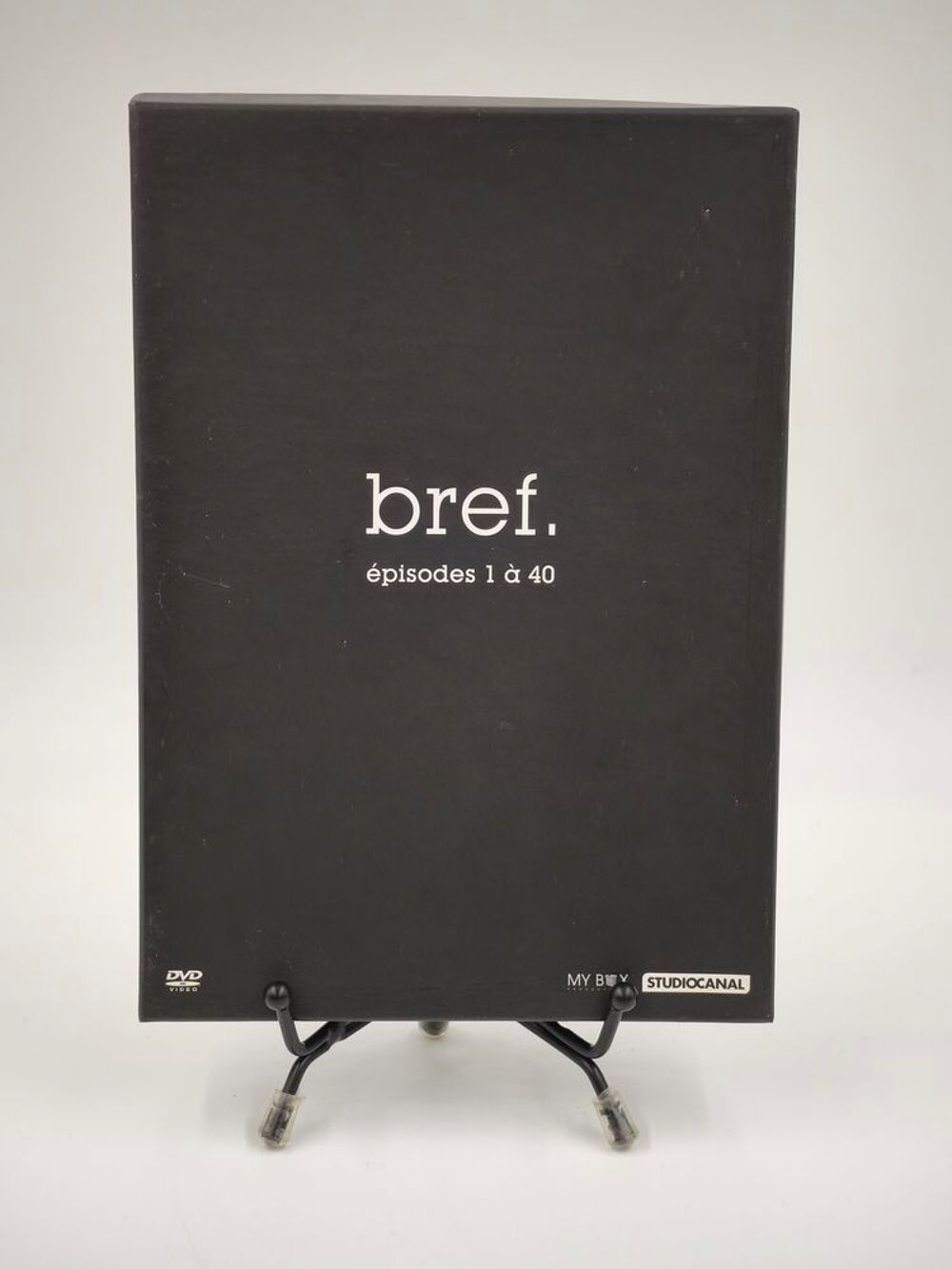 Film DVD Bref. &Eacute;pisodes 1 &agrave; 40 en boite DVD et blu-ray