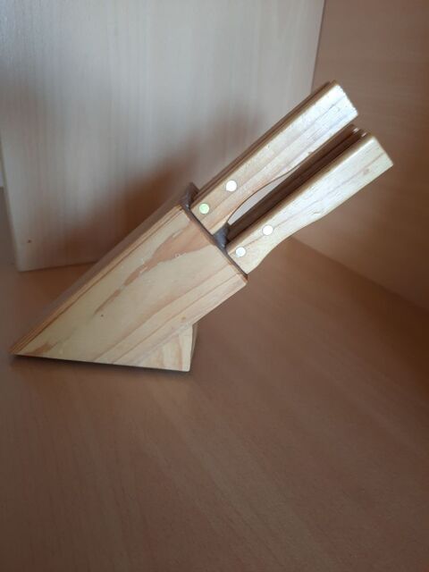 PRESENTOIR COUTEAUX 6 Perpignan (66)