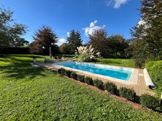  Maison � vendre 9 pi�ces 235 m�