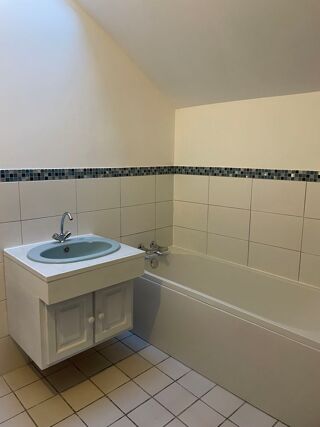  Maison à louer 2 pièces 66 m²