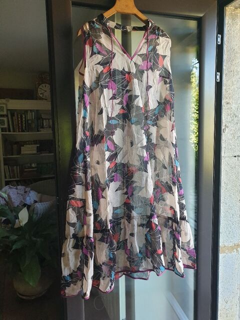 Robe à grosses fleurs, légère, à volants, bretelles, vintage 0 Mouxy (73)