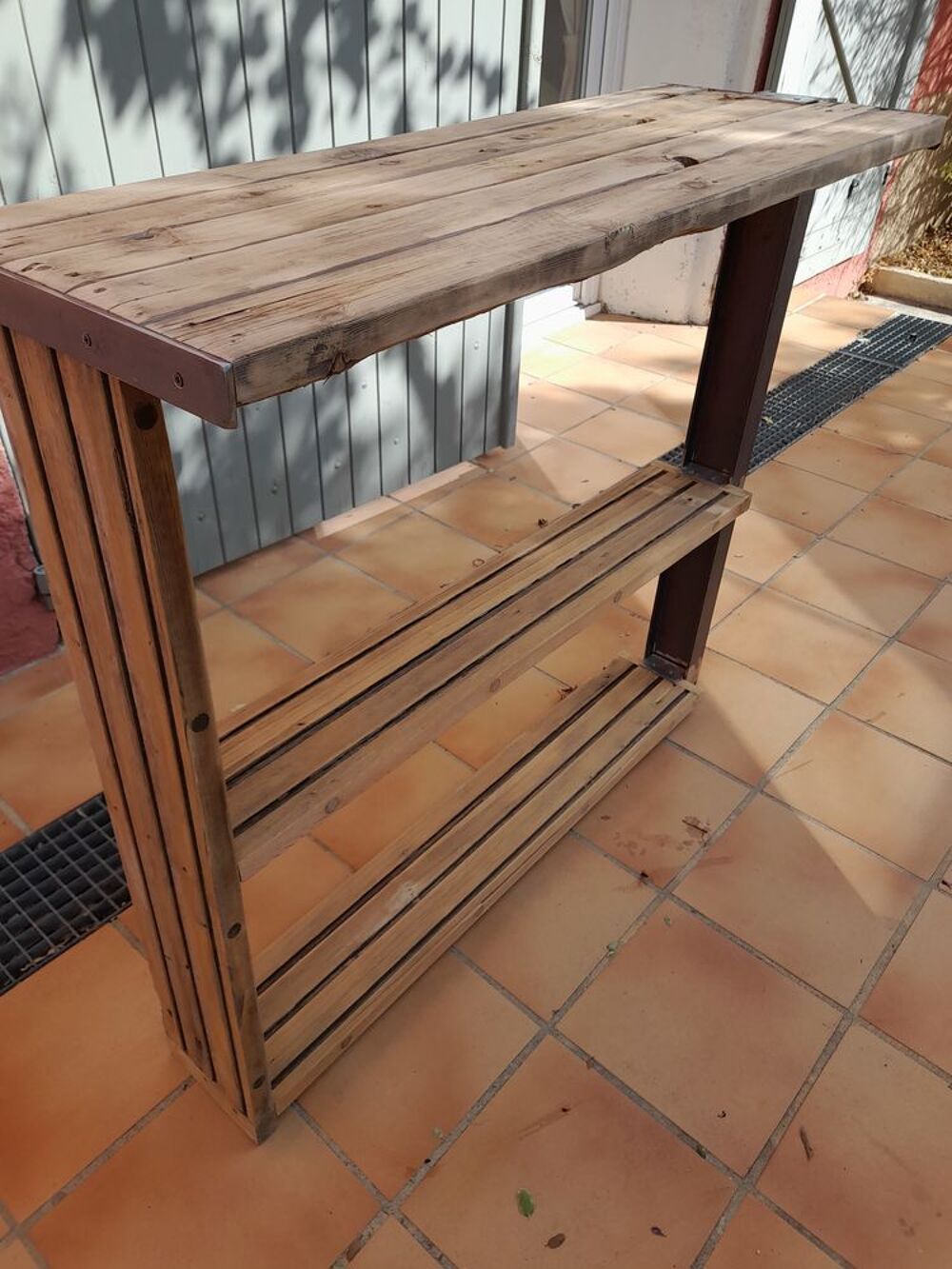 1 console brutaliste Meubles