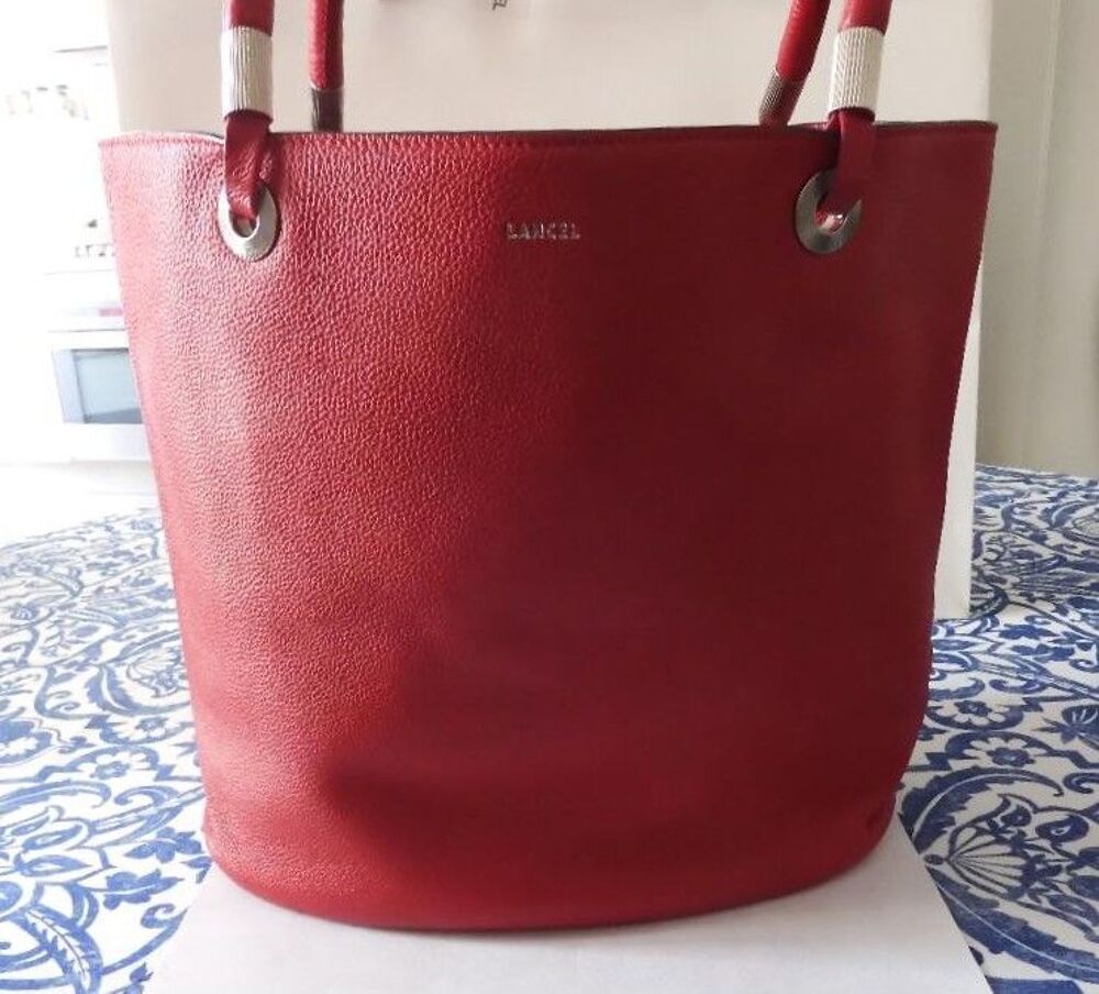 tr&egrave;s beau Sac &agrave; Main en cuir Maroquinerie